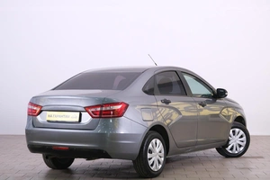 Седан ВАЗ (LADA) Vesta 2019 года, 759000 рублей, Омск