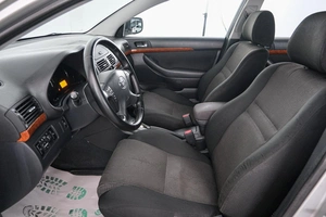 Седан Toyota Avensis 2008 года, 949000 рублей, Красноярск