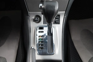 Хетчбэк Toyota Corolla 2006 года, 599000 рублей, Новосибирск