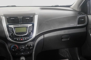 Седан Hyundai Solaris 2013 года, 839000 рублей, Кемерово