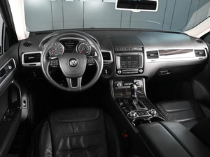 Внедорожник Volkswagen Touareg 2015 года, 2569000 рублей, Аксай