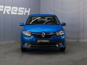 Седан Renault Logan 2015 года, 625000 рублей, Омск