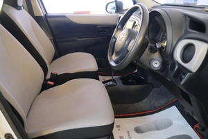 Хетчбэк Toyota Vitz 2011 года, 749000 рублей, Омск