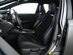 Хетчбэк Toyota Corolla 2023 года, 5608777 рублей, Москва