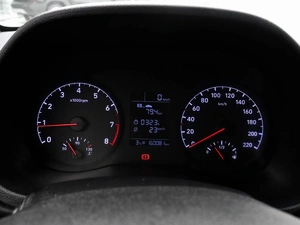 Седан Hyundai Solaris 2018 года, 870000 рублей, Волгоград