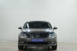 Седан Volkswagen Passat 2011 года, 1069000 рублей, Новокузнецк