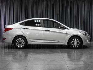 Седан Hyundai Solaris 2015 года, 965000 рублей, Тюмень