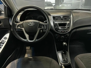 Седан Hyundai Solaris 2014 года, 995000 рублей, Абакан