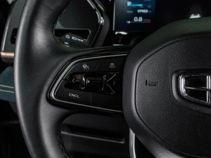 Внедорожник Geely Monjaro 2023 года, 3210000 рублей, Воронеж