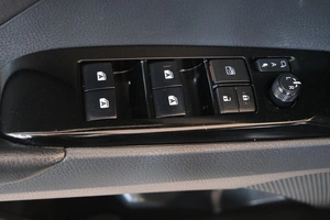 Седан Toyota Camry 2018 года, 2749000 рублей, Омск