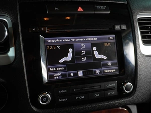 Внедорожник Volkswagen Touareg 2013 года, 2749000 рублей, Воронеж