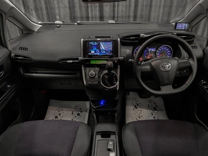 Минивэн Toyota Wish 2015 года, 1520000 рублей, Красноярск