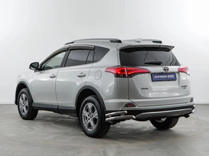 Внедорожник Toyota RAV4 2015 года, 2193055 рублей, Москва