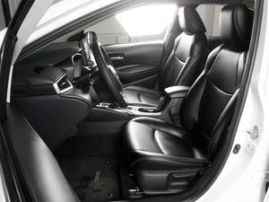 Седан Toyota Corolla 2022 года, 1899030 рублей, Красный Пахарь
