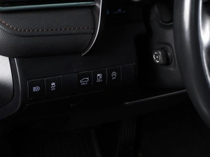 Седан Toyota Camry 2023 года, 3849000 рублей, Красный Пахарь