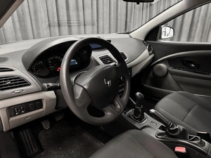 Седан Renault Fluence 2010 года, 570000 рублей, Красноярск