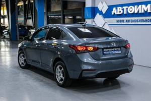 Седан Hyundai Solaris 2017 года, 983000 рублей, Солонцы