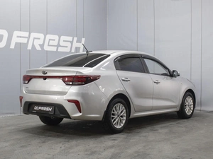 Седан Kia Rio 2020 года, 1420000 рублей, Омск