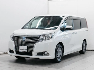 Минивэн Toyota Esquire 2016 года, 1699000 рублей, Красноярск