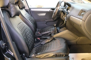 Седан Volkswagen Jetta 2011 года, 919000 рублей, Омск