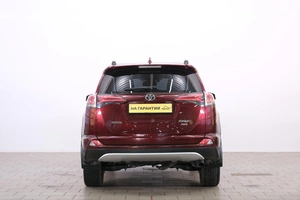 Внедорожник Toyota RAV4 2018 года, 2619000 рублей, Омск