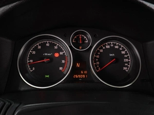 Седан Opel Astra 2010 года, 599000 рублей, Воронеж