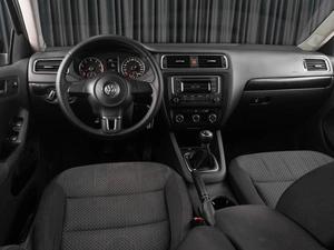 Седан Volkswagen Jetta 2011 года, 729000 рублей, Тюмень