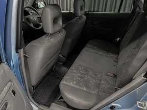 Хетчбэк Mazda Demio 2000 года, 255000 рублей, Красноярск