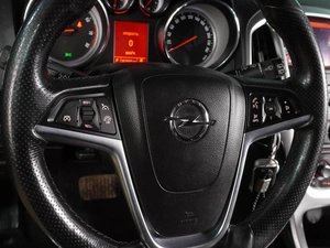 Хетчбэк Opel Astra GTC 2014 года, 999000 рублей, Воронеж