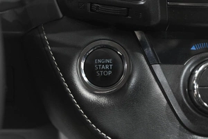 Внедорожник Toyota RAV4 2015 года, 2379000 рублей, Новокузнецк