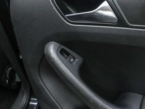 Седан Volkswagen Jetta 2015 года, 990000 рублей, Красноярск