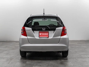 Хетчбэк Honda Fit 2010 года, 850000 рублей, Красноярск