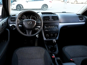 Внедорожник Skoda Yeti 2014 года, 999800 рублей, Волгоград