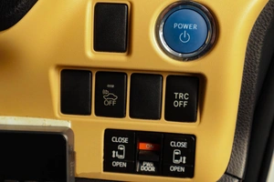 Минивэн Toyota Noah 2014 года, 1669000 рублей, Тюмень