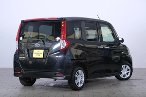 Минивэн Toyota Roomy 2021 года, 1089000 рублей, Омск