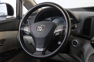 Внедорожник Toyota Venza 2010 года, 1729000 рублей, Омск