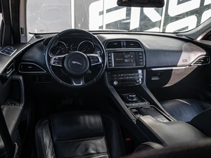 Внедорожник Jaguar F-Pace 2017 года, 2700000 рублей, Краснодар