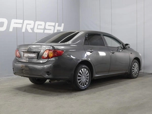 Седан Toyota Corolla 2007 года, 620000 рублей, Омск