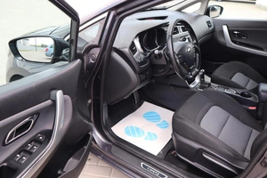 Купе Kia Ceed 2013 года, 1370000 рублей, Мирное
