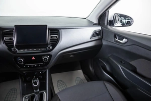 Седан Hyundai Solaris 2024 года, 1999000 рублей, Пермь