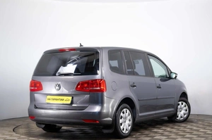 Минивэн Volkswagen Touran 2010 года, 879000 рублей, Пермь