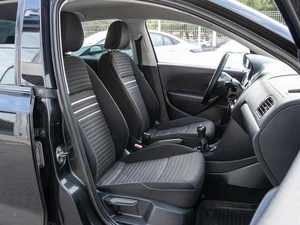 Седан Volkswagen Polo 2013 года, 860000 рублей, Волгоград
