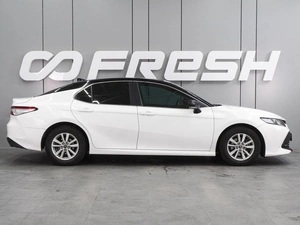 Седан Toyota Camry 2019 года, 2950000 рублей, Воронеж