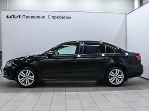 Седан Volkswagen Jetta 2015 года, 990000 рублей, Красноярск