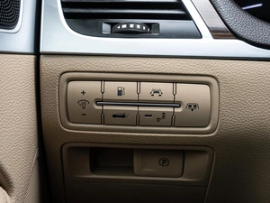 Седан Hyundai Genesis 2016 года, 1870000 рублей, Краснодар