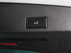 Внедорожник Volkswagen Touareg 2013 года, 1988000 рублей, Минеральные Воды