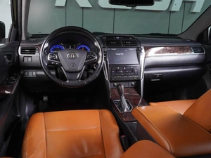 Седан Toyota Camry 2017 года, 2149000 рублей, Воронеж