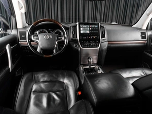 Внедорожник Toyota Land Cruiser 2021 года, 8499000 рублей, Тюмень