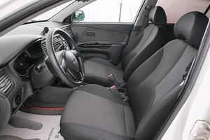 Хетчбэк Kia Rio 2011 года, 699000 рублей, Красноярск