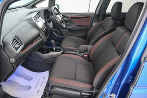 Хетчбэк Honda Fit 2018 года, 1759000 рублей, Красноярск